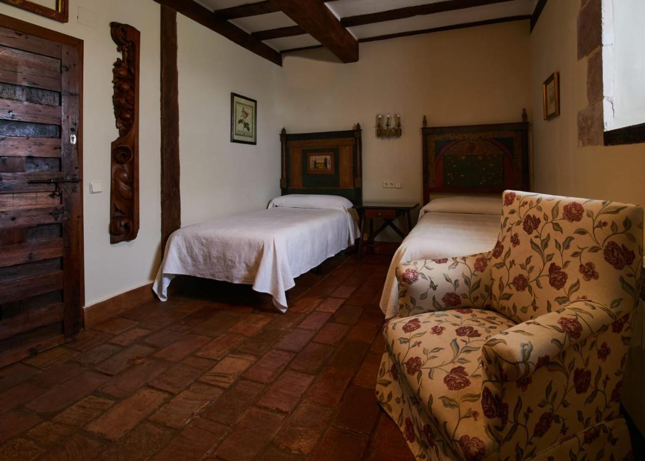 Posada De San Millan Sepúlveda Extérieur photo